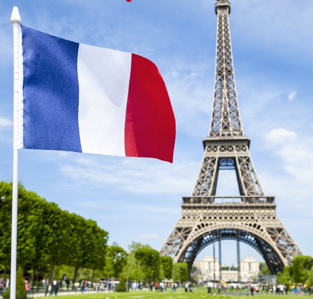 Avec dignité et professionnalisme